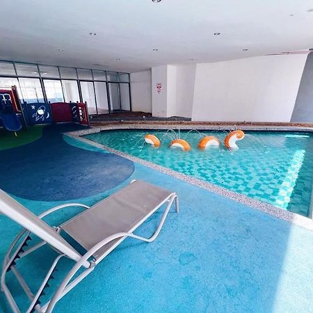 Connected Train 3 Bedrooms - Above Klgateway Mall 14 Куала Лумпур Екстериор снимка