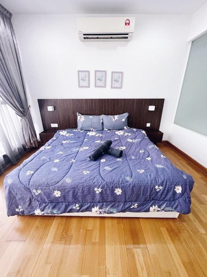 Connected Train 3 Bedrooms - Above Klgateway Mall 14 Куала Лумпур Екстериор снимка