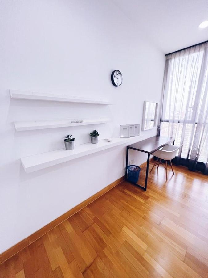 Connected Train 3 Bedrooms - Above Klgateway Mall 14 Куала Лумпур Екстериор снимка